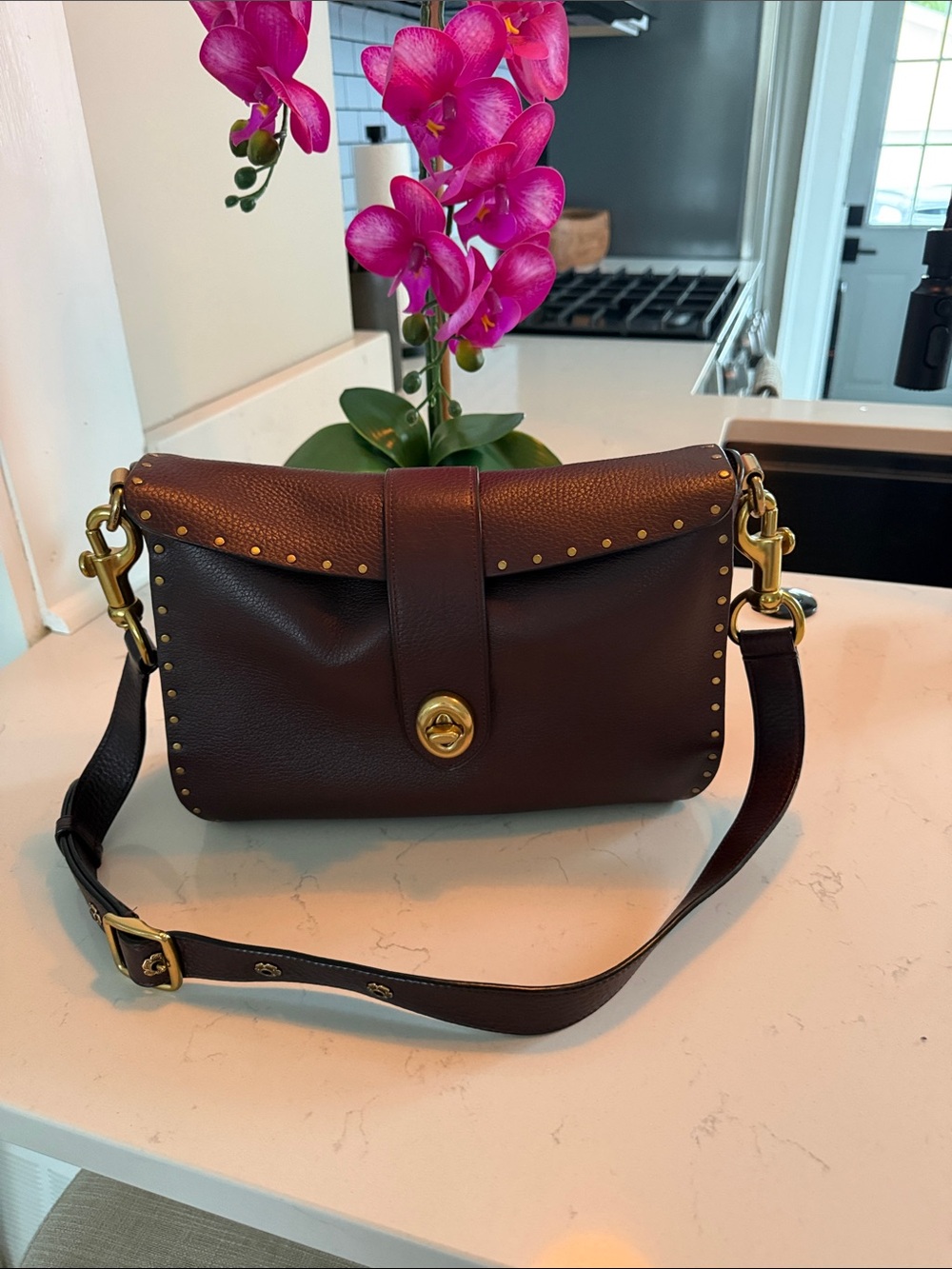 Classic Stud-Trim Leather Shoulder Bag - Brown